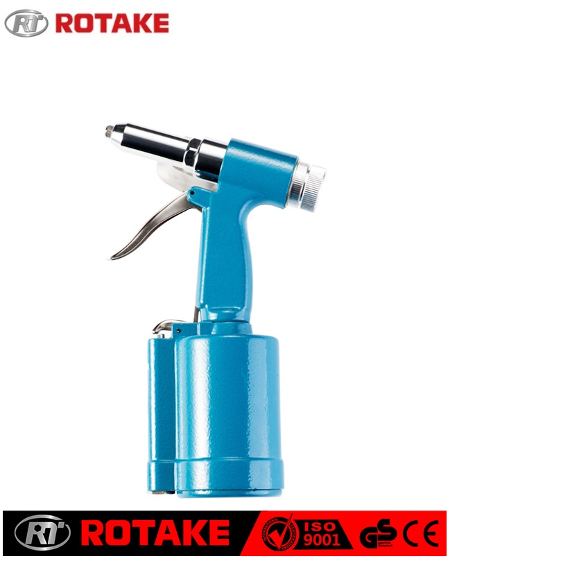 RT-4104 Пневмозаклепочник 1/4", сила удара 720 кг/с RT-4104 Пневмозаклепочник 1/4", сила удара 720 кг/с